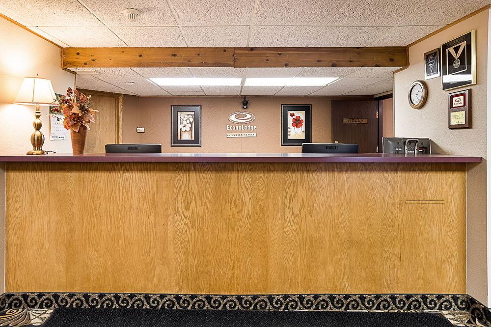 Econo Lodge Duluth Near Miller Hill Mall Экстерьер фото