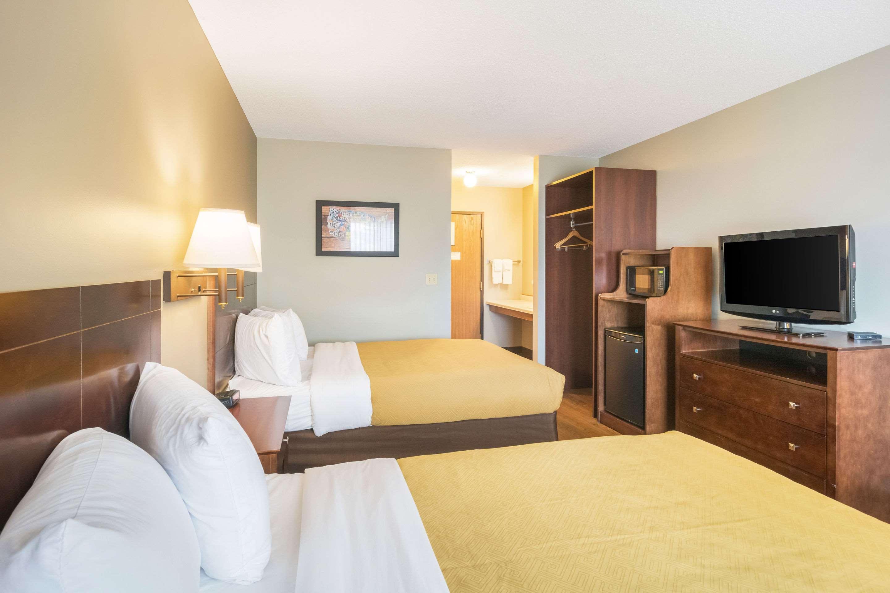 Econo Lodge Duluth Near Miller Hill Mall Экстерьер фото